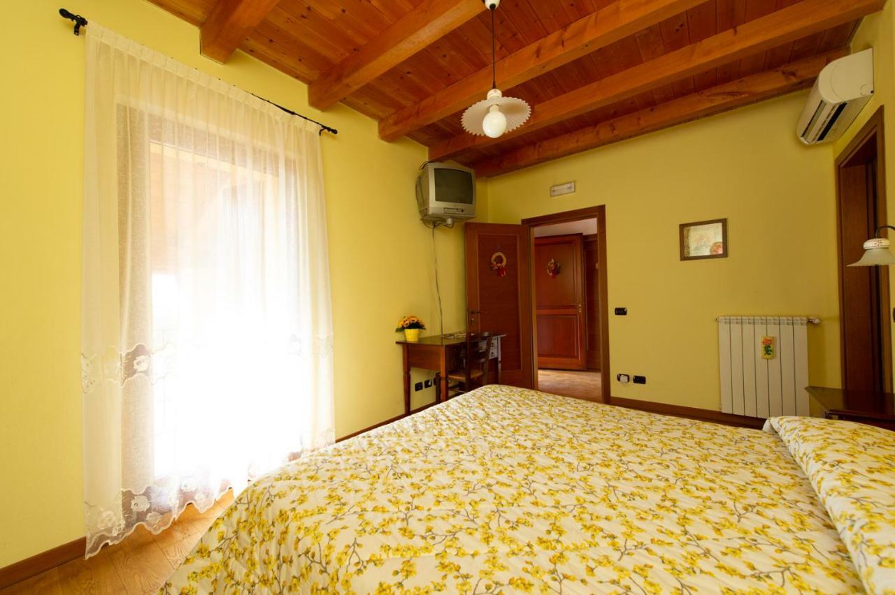 Agriturismo Lis Rosis Medea Exterior foto